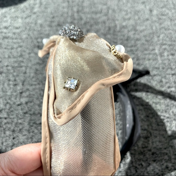 Gold Charm Trendy Lace Hair Band with pearl & rhinestone charms, mint condition - Picture 4 of 7